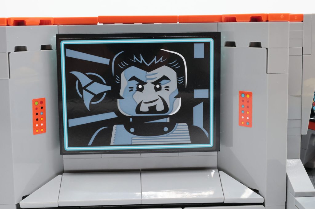 LEGO Icons 11385 Star Trek: U.S.S. Enterprise NCC-1701 Bridge