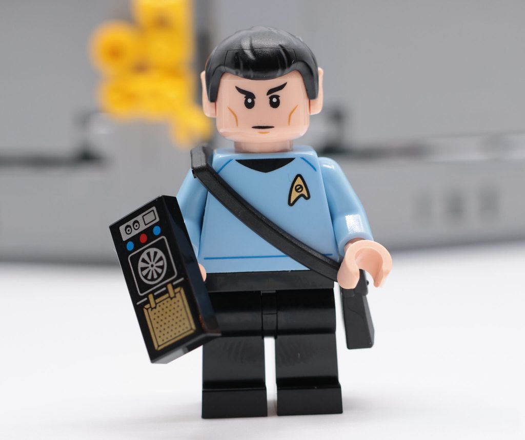 LEGO Icons 11385 Star Trek: U.S.S. Enterprise NCC-1701 Bridge