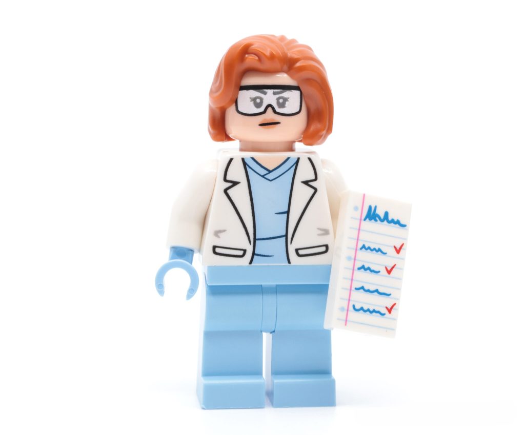 Мініфігурка Скаллі з набору LEGO 40896 The X-Files: Scully’s Lab