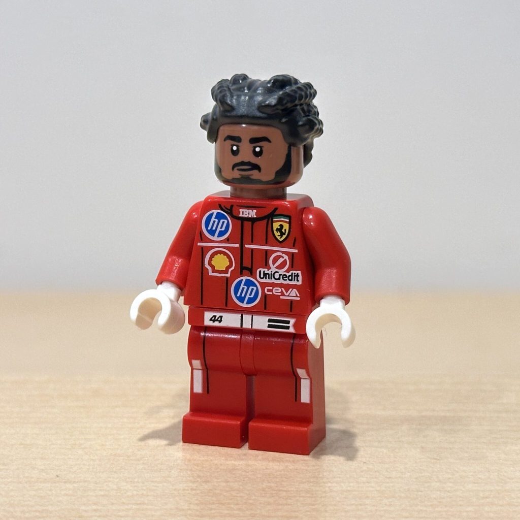 Мініфігурка набору LEGO 43022 Scuderia Ferrari HP Lewis Hamilton Helmet